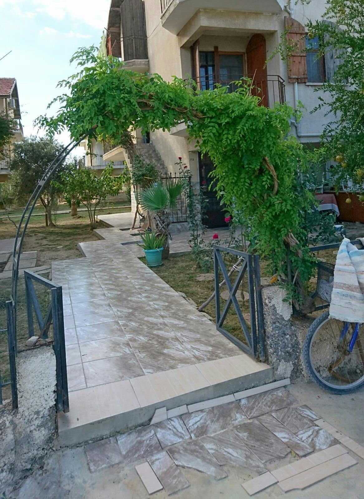 MERSİN SİLİFKE AKKUM DA SATILIK 4 KATLI TRİPLEX VİLLA