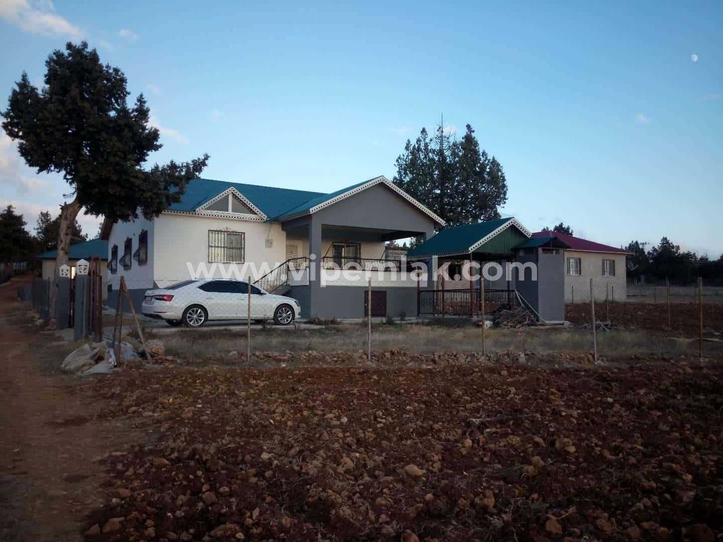 ERDEMLİ AVGADI DA SATILIK VİLLA