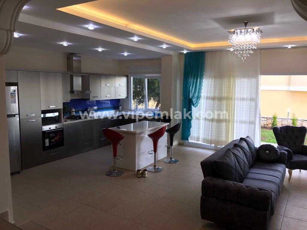 KIZKALESİNDE SATILIK VİLLA