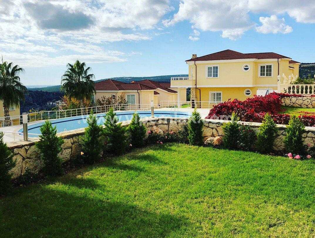 KIZKALESİNDE SATILIK VİLLA