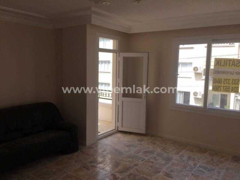 MERSİN MEZİTLİ LATİFE APARTMANINDA SATILIK DAİRE