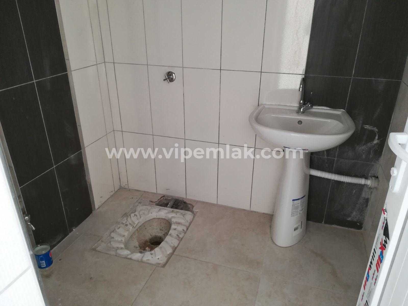 MERSİN ERDEMLİ MERKEZDE ANAYOL ÜZERİNDE SATILIK İŞYERİ