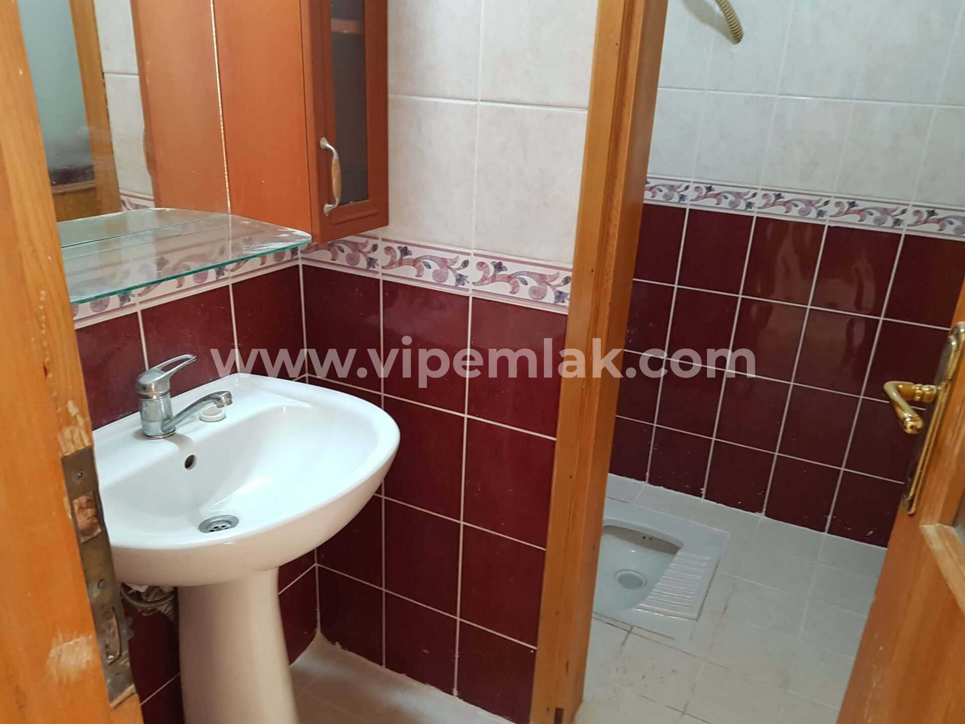 MERSİN ERDEMLİ MERKEZ ANAYOL ÜZERİ TOROS SİTESİNDE SATILIK DAİRE