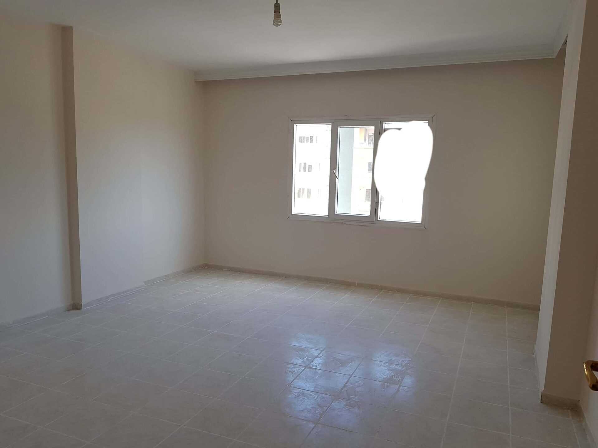 MERSİN ERDEMLİ MERKEZ ANAYOL ÜZERİ TOROS SİTESİNDE SATILIK DAİRE