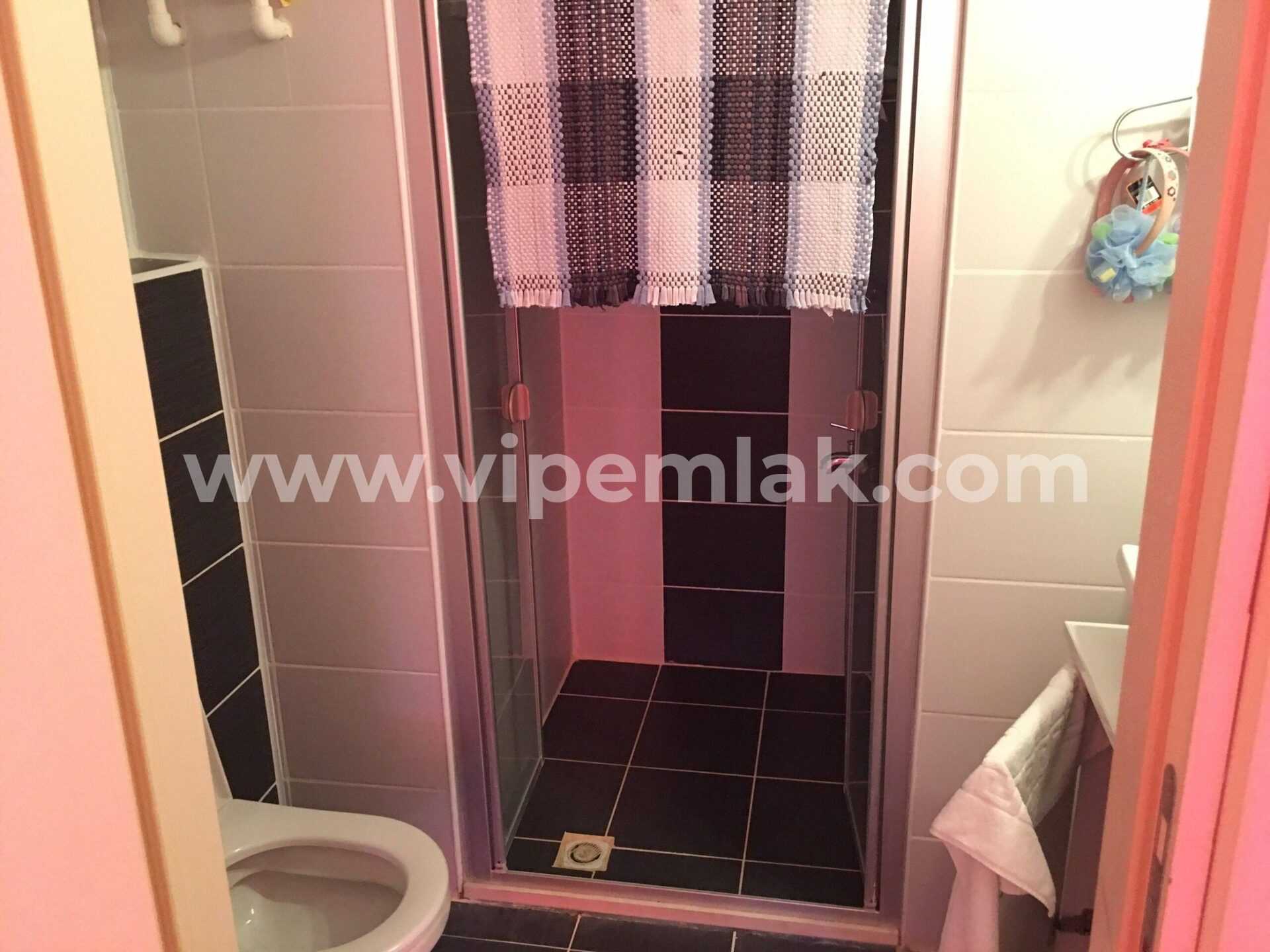 MERSİN ERDEMLİ KARGIPINARI QUEENABA SİTESİNDE SATILIK YAZLIK DAİRE