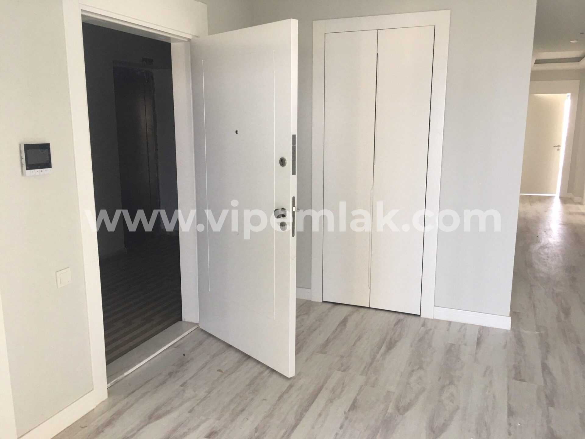 MERSİN ERDEMLİ BULVAR YEŞİLYURT SİTESİNDE SATILIK SIFIR DAİRE