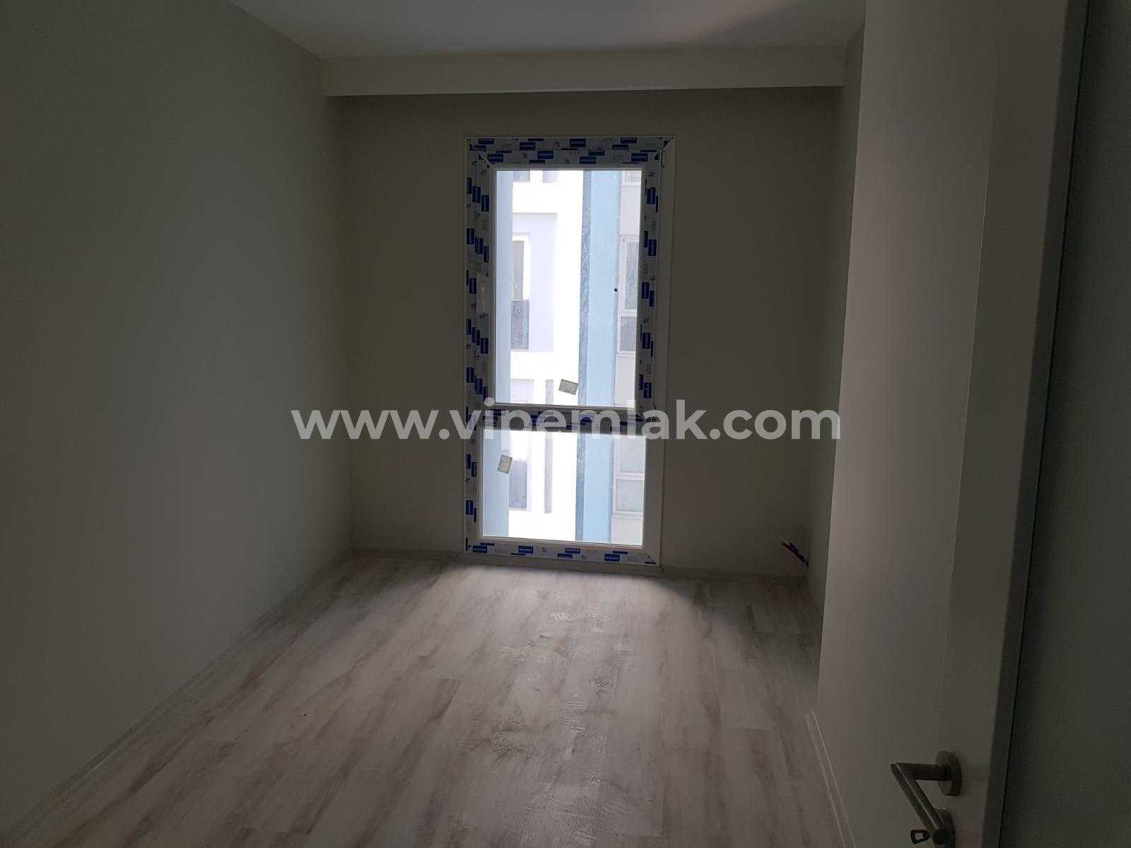 MERSİN ERDEMLİ BULVAR YEŞİLYURT SİTESİNDE SATILIK DAİRE
