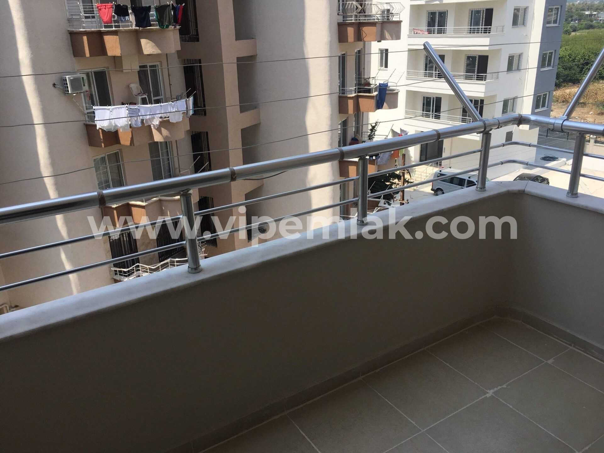 MERSİN TÖMÜK STELLA AQUAPARK  SİTESİNDE SATILIK YAZLIK DAİRE