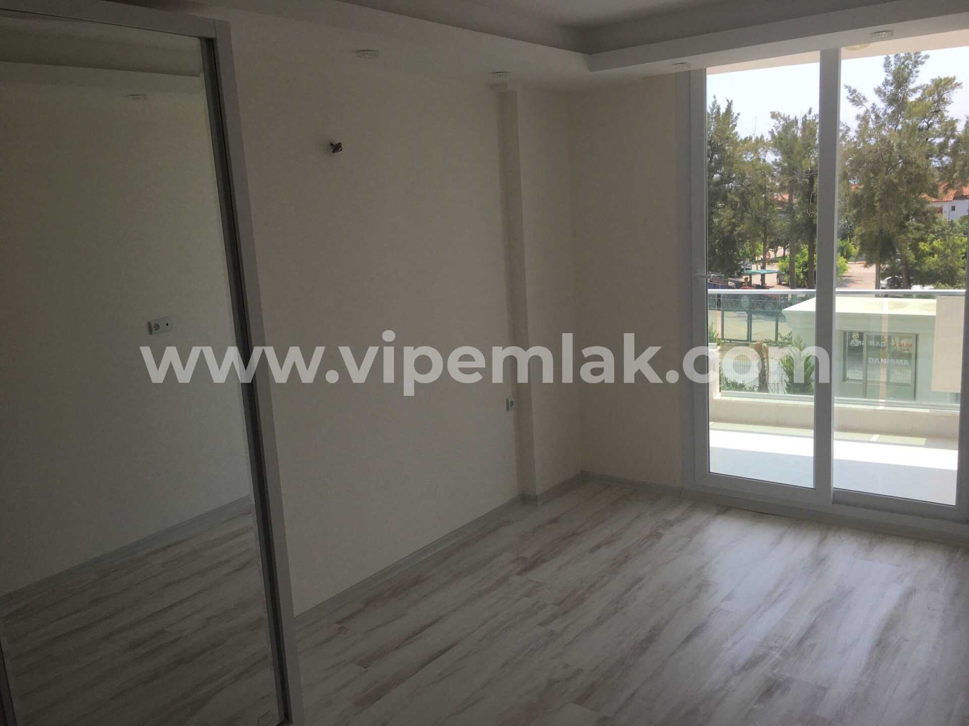 MERSİN KARGIPINARI YILMAZ TEKİN GOLDEN PARK TA SATILIK YAZLIK