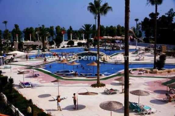 MERSİN TÖMÜK DOĞAN AQUAPARK SİTESİNDE KİRALIK YAZLIK