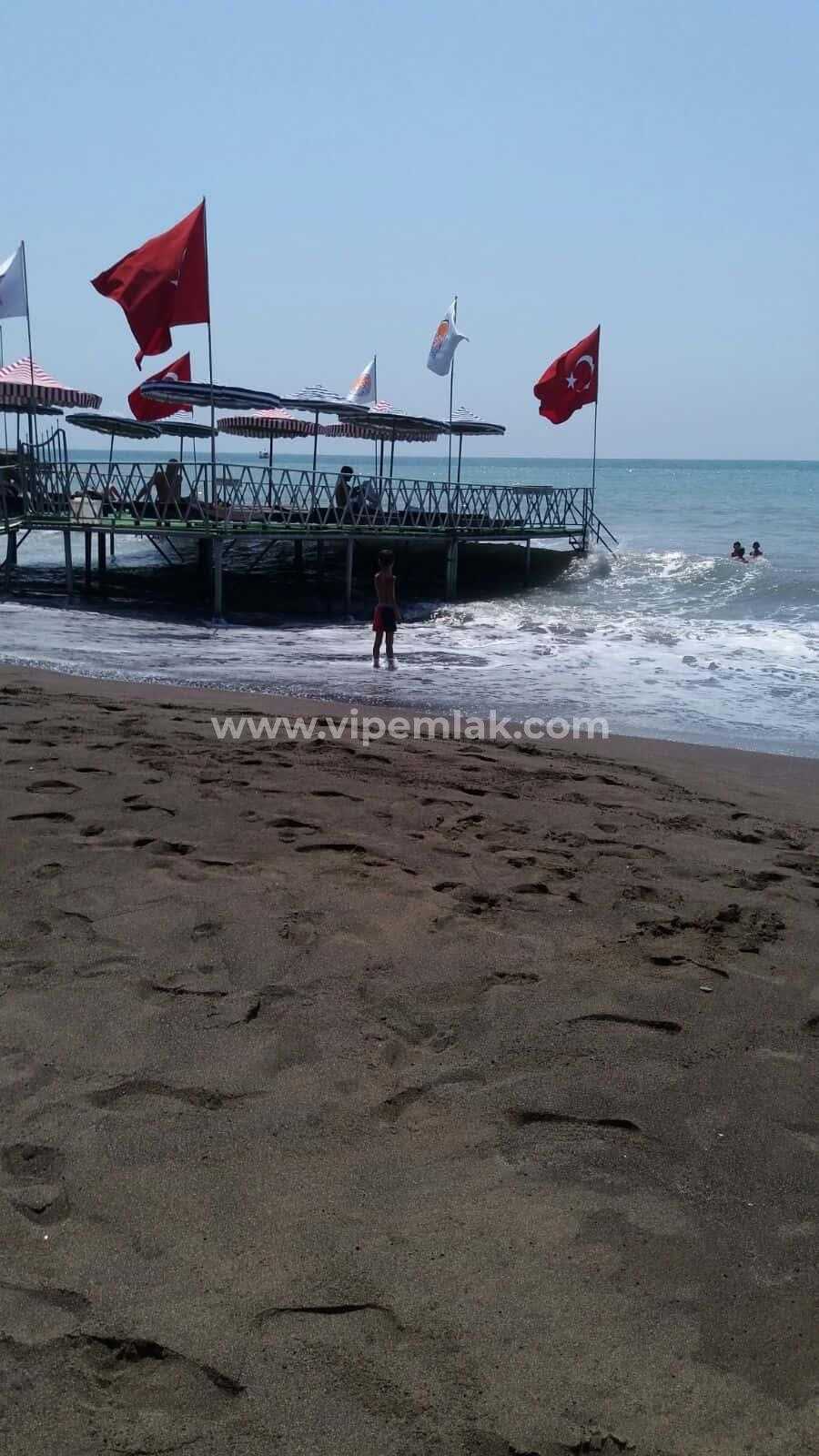 MERSİN TÖMÜK DOĞAN AQUAPARK SİTESİNDE KİRALIK YAZLIK