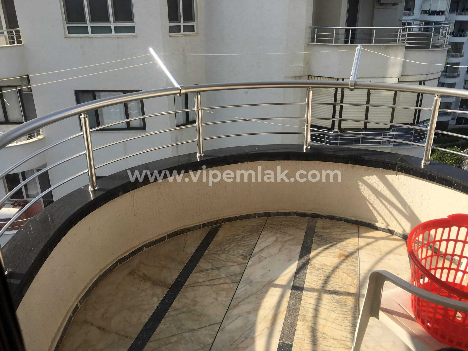 MERSİN ARPAÇBAHŞİŞ FLAMİNGO 1 SİTESİNDE SATILIK EŞYALI YAZLIK DAİRE