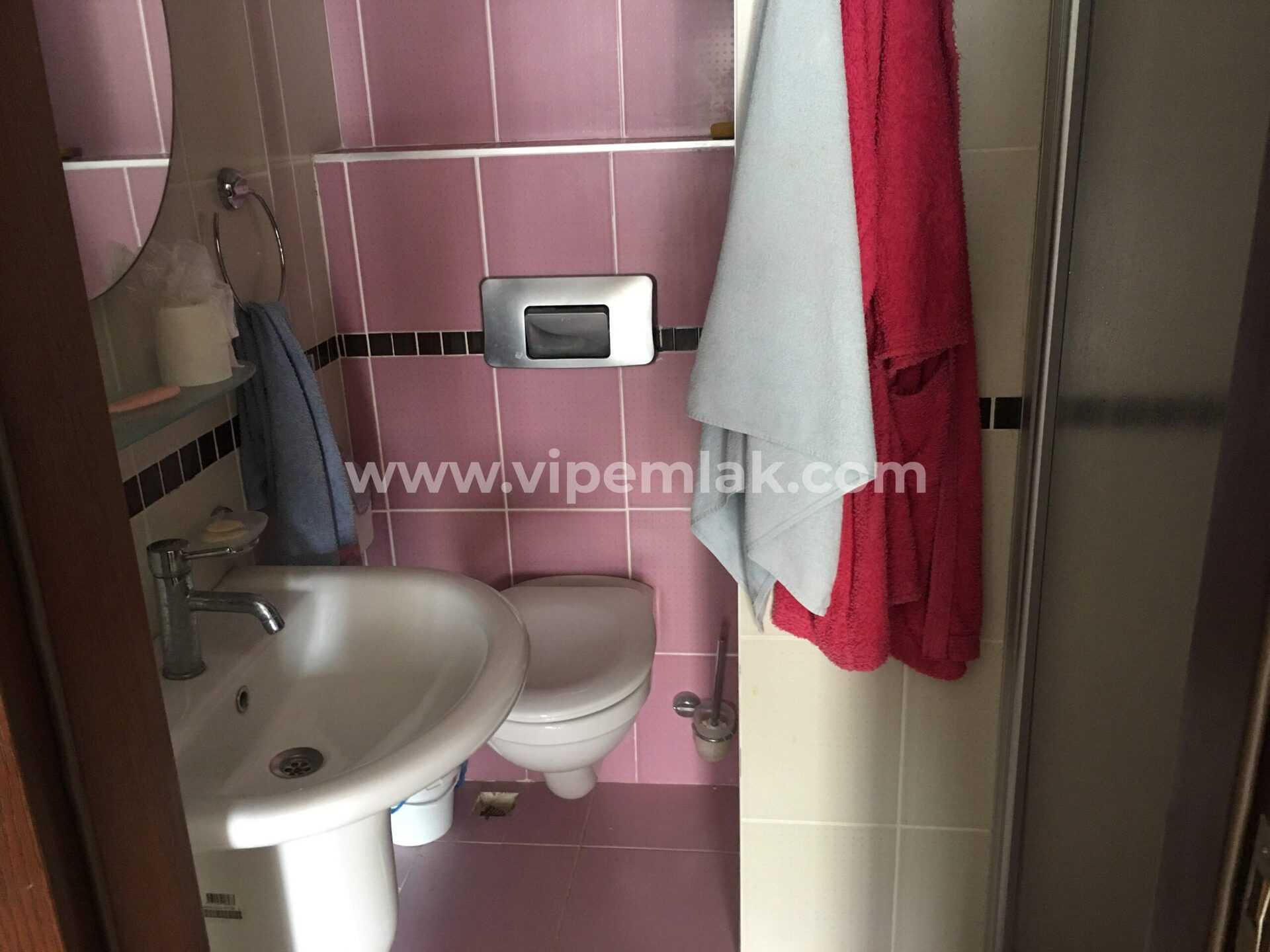 MERSİN ARPAÇBAHŞİŞ FLAMİNGO 1 SİTESİNDE SATILIK EŞYALI YAZLIK DAİRE