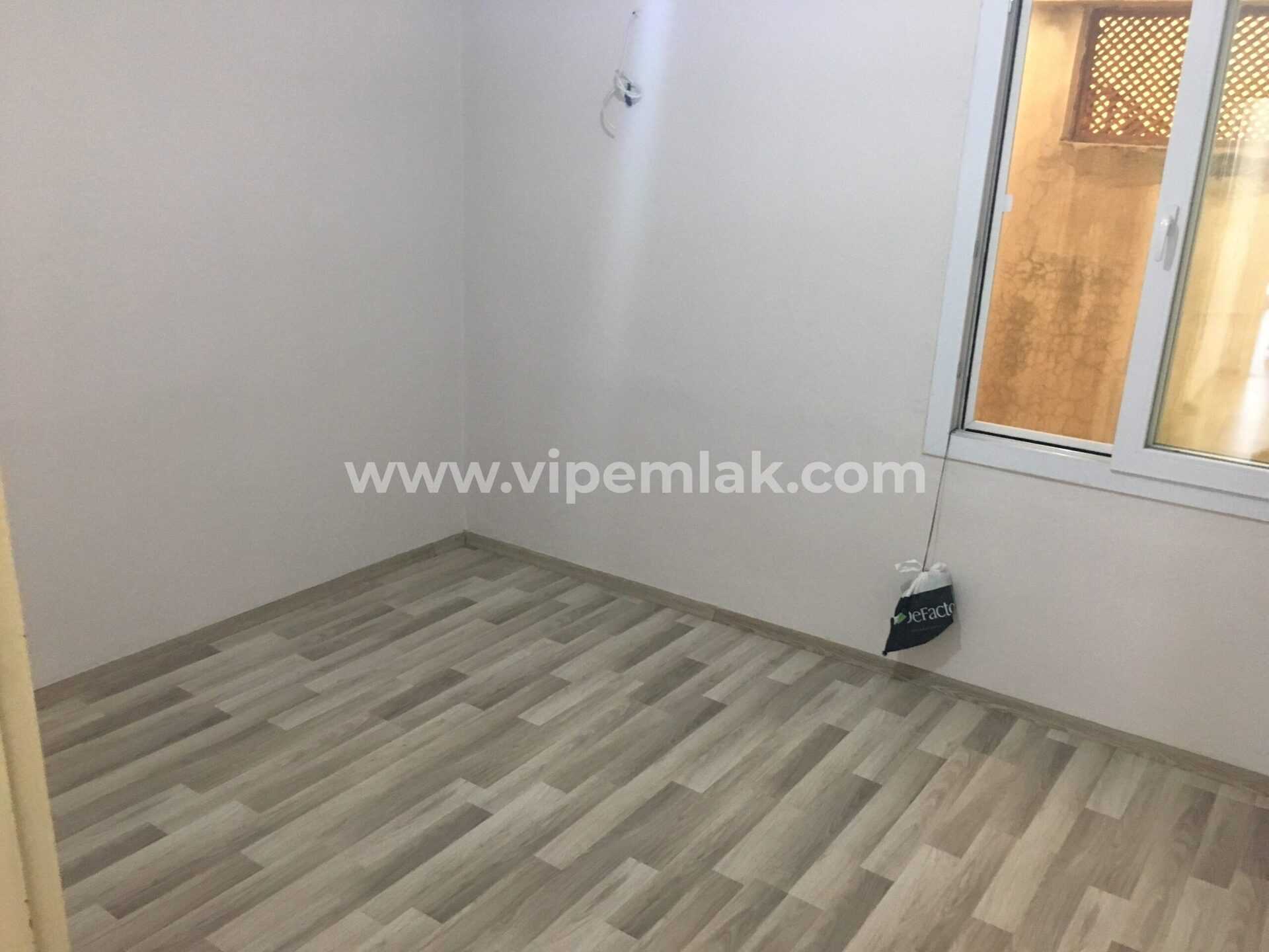 ERDEMLİ’DE İÇİ YAPILI BAKIMLI SATILIK UYGUN FİYATTA DAİRE