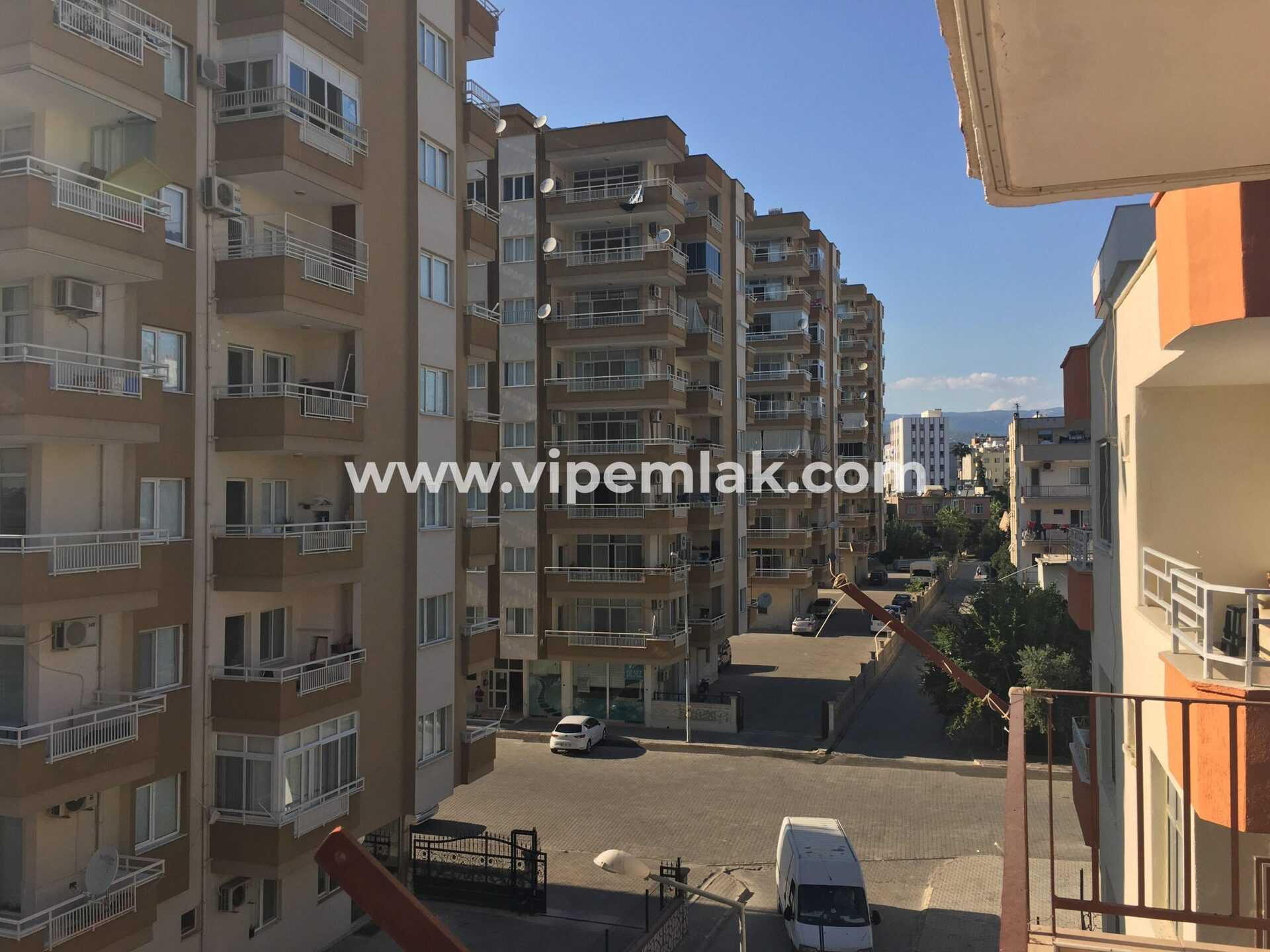 ERDEMLİ’DE İÇİ YAPILI BAKIMLI SATILIK UYGUN FİYATTA DAİRE