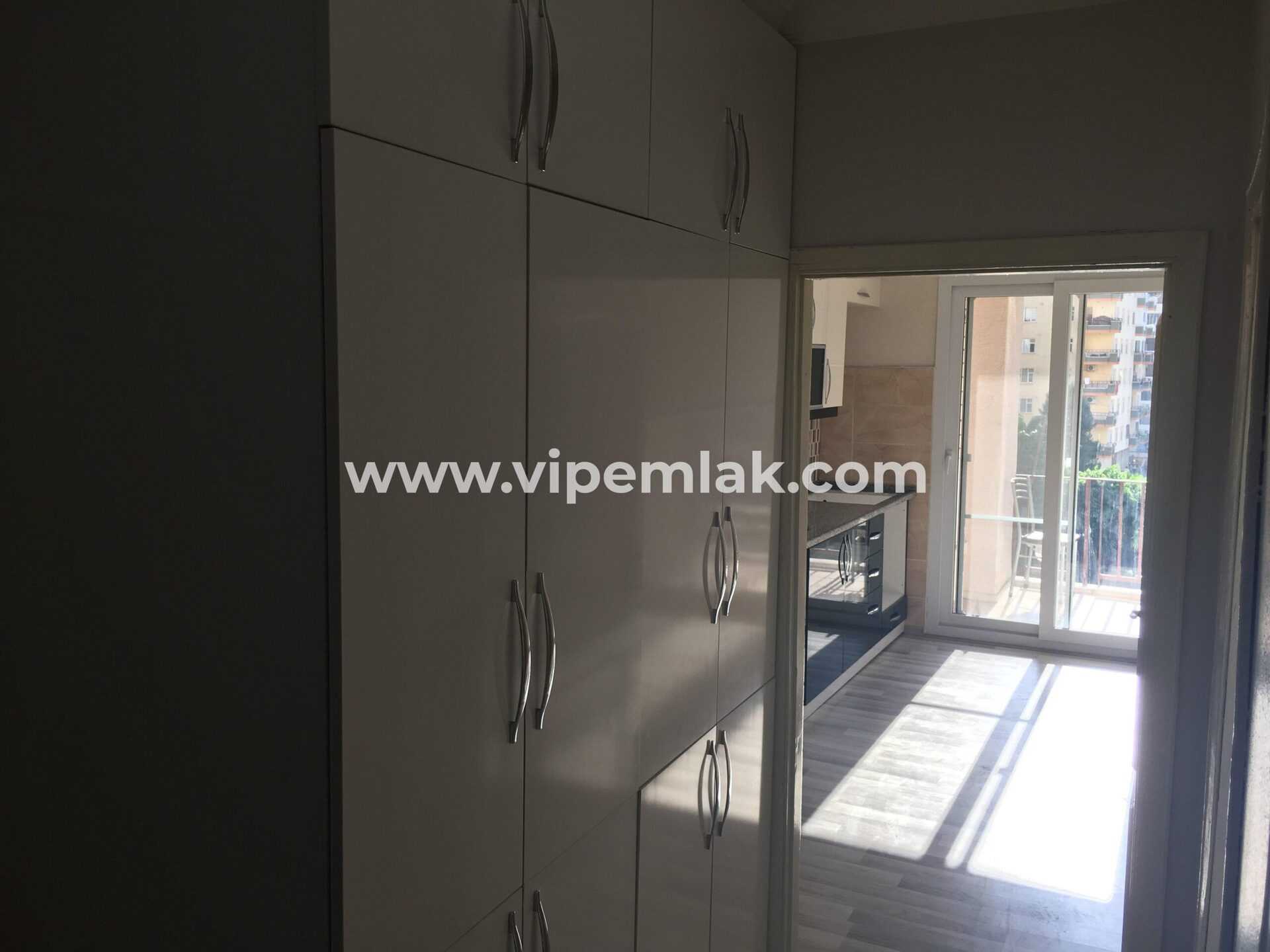 ERDEMLİ’DE İÇİ YAPILI BAKIMLI SATILIK UYGUN FİYATTA DAİRE