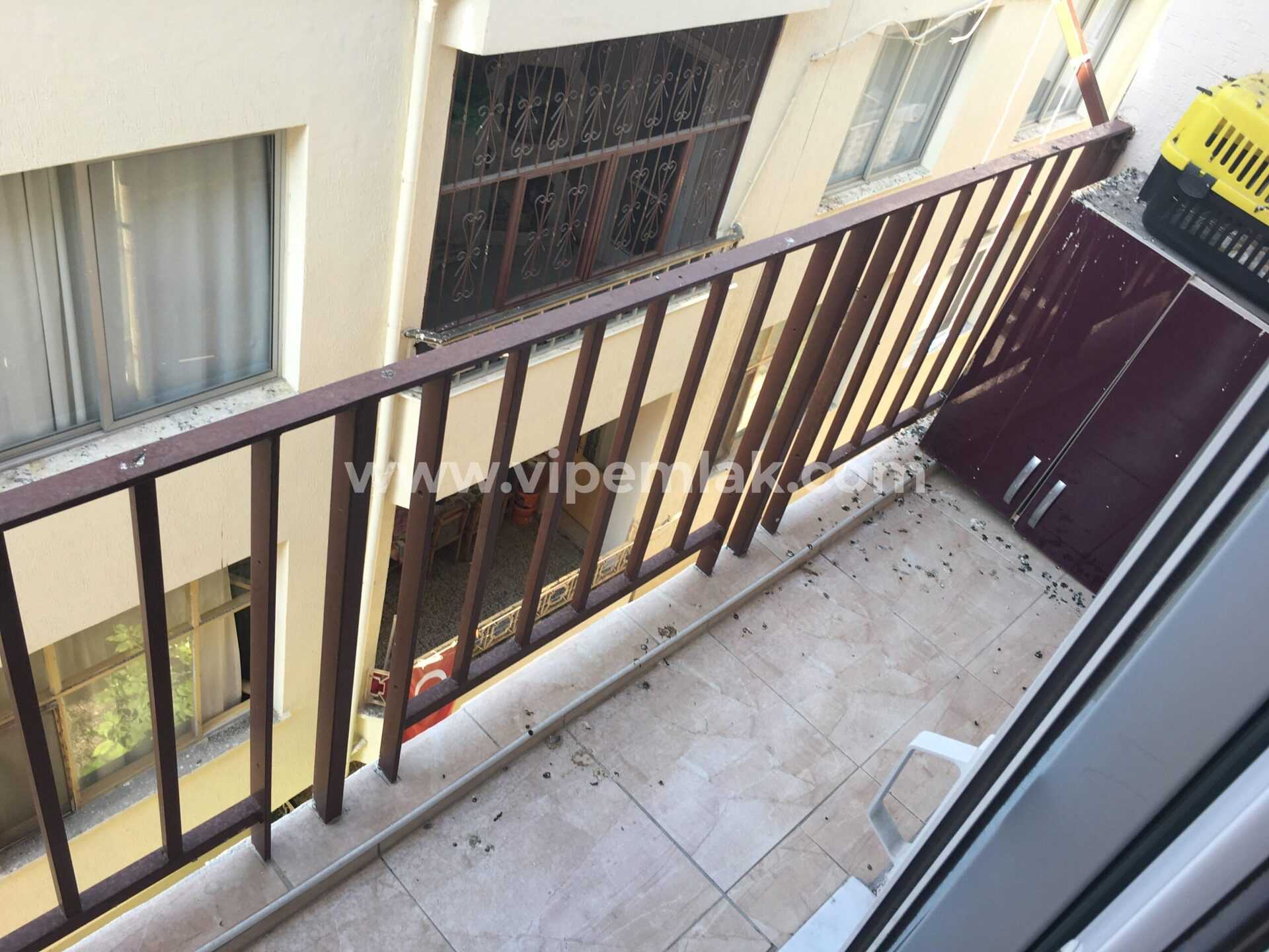 ERDEMLİ’DE İÇİ YAPILI BAKIMLI SATILIK UYGUN FİYATTA DAİRE