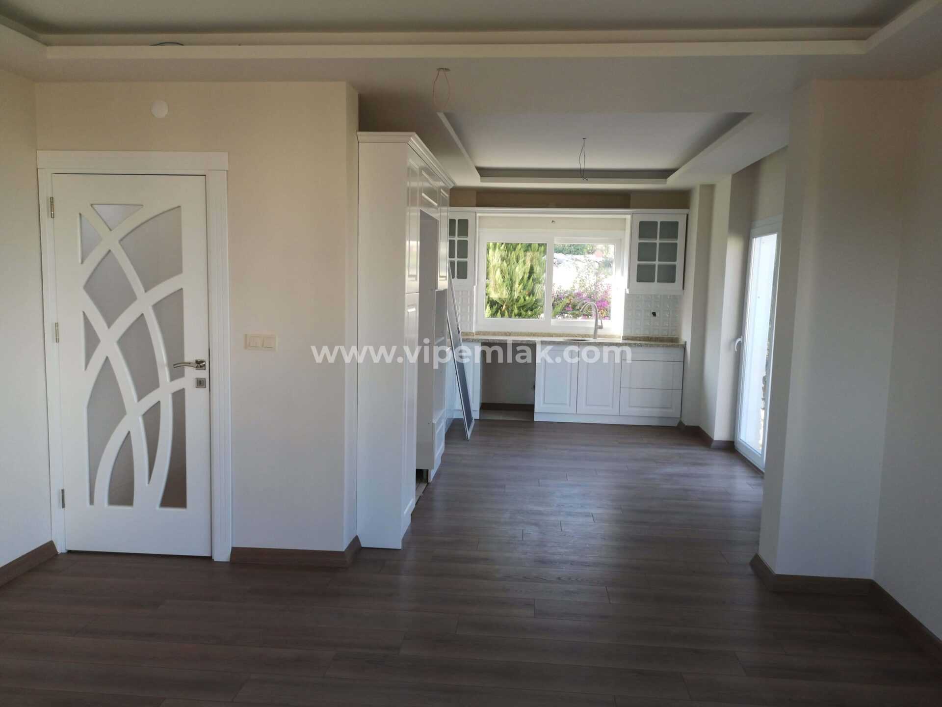ERDEMLİ ALACAÖREN VİLLALARINDA SATILIK TRİPLEX