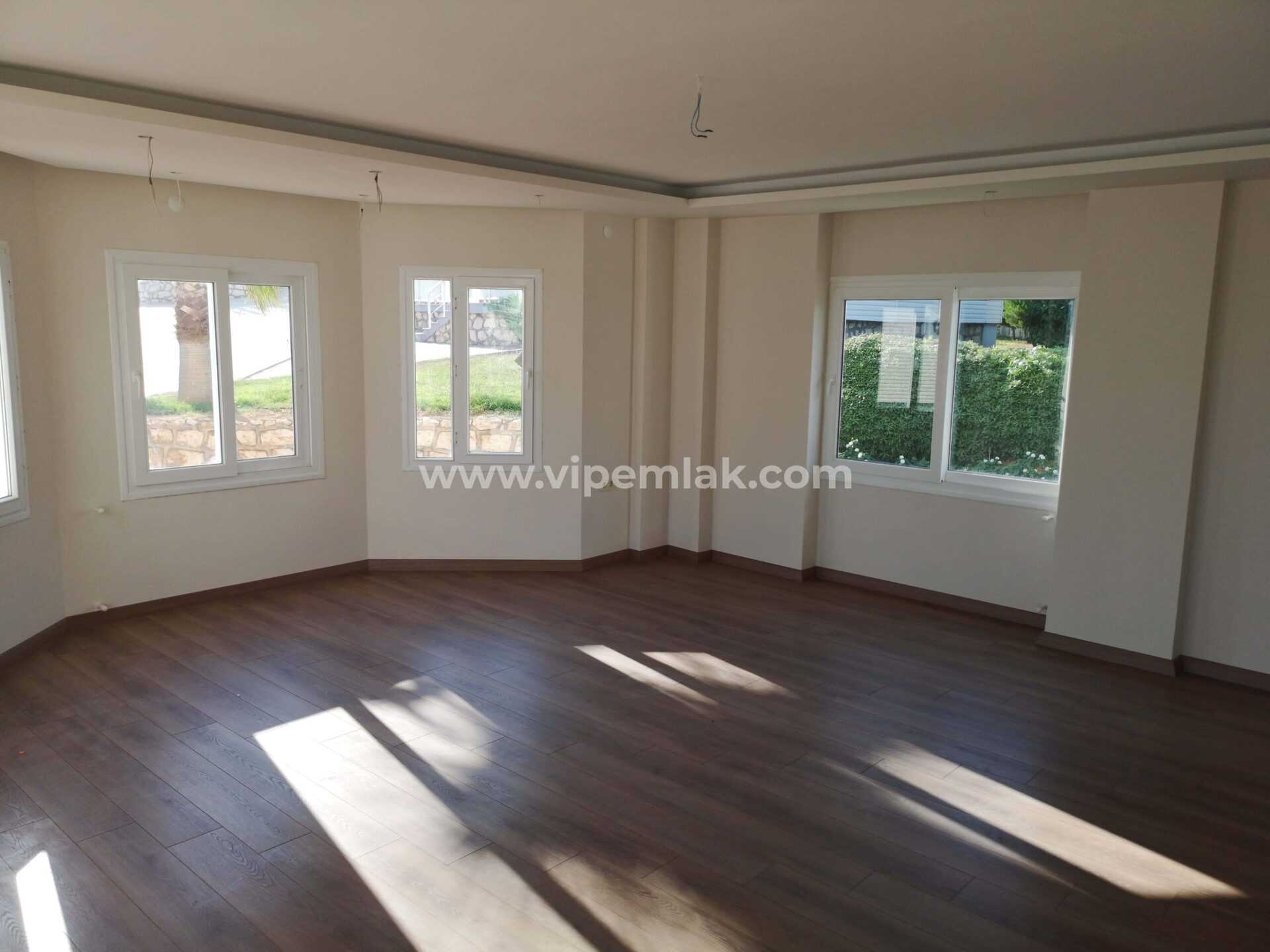 ERDEMLİ ALACAÖREN VİLLALARINDA SATILIK TRİPLEX