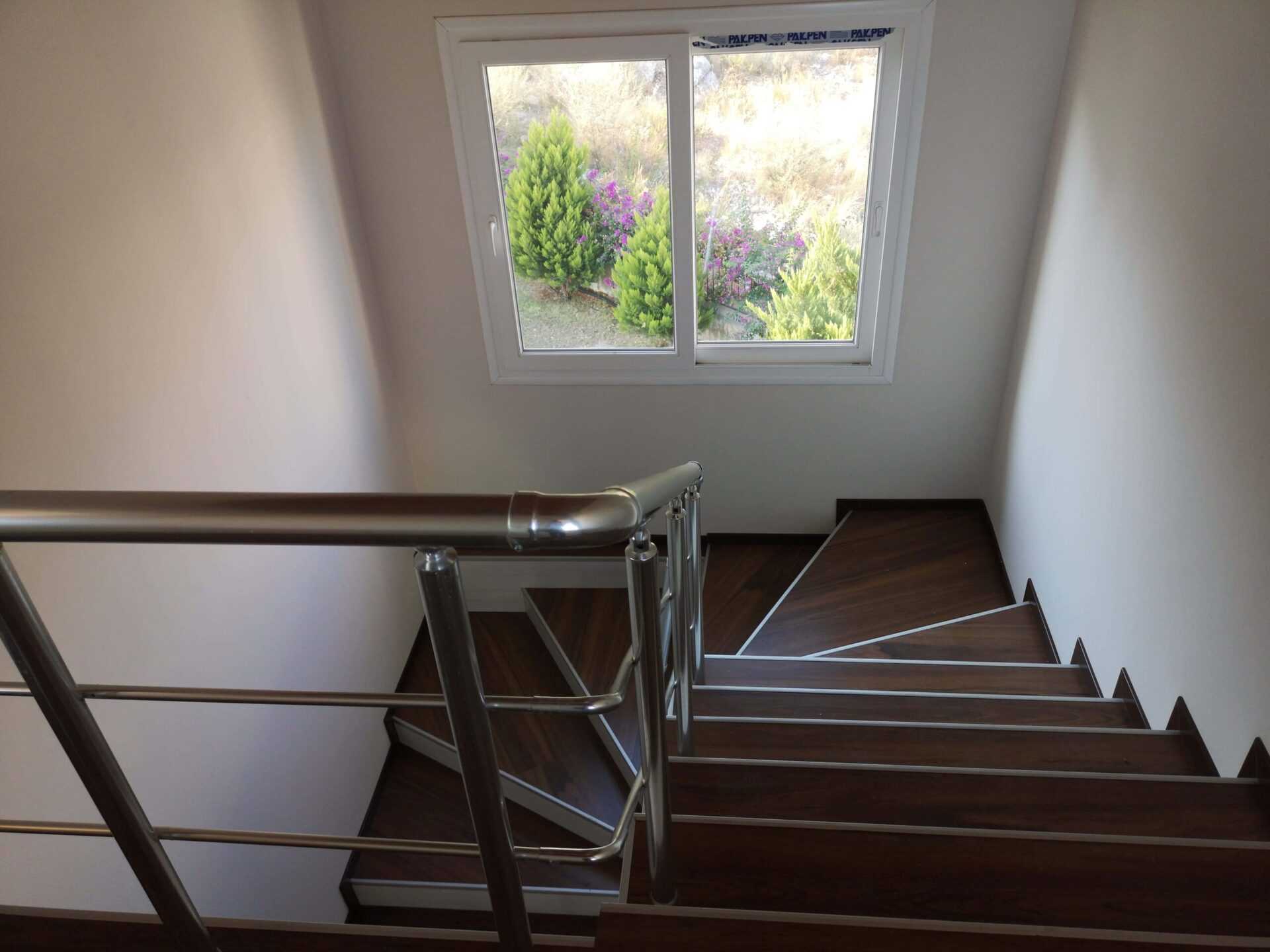 ERDEMLİ ALACAÖREN VİLLALARINDA SATILIK TRİPLEX