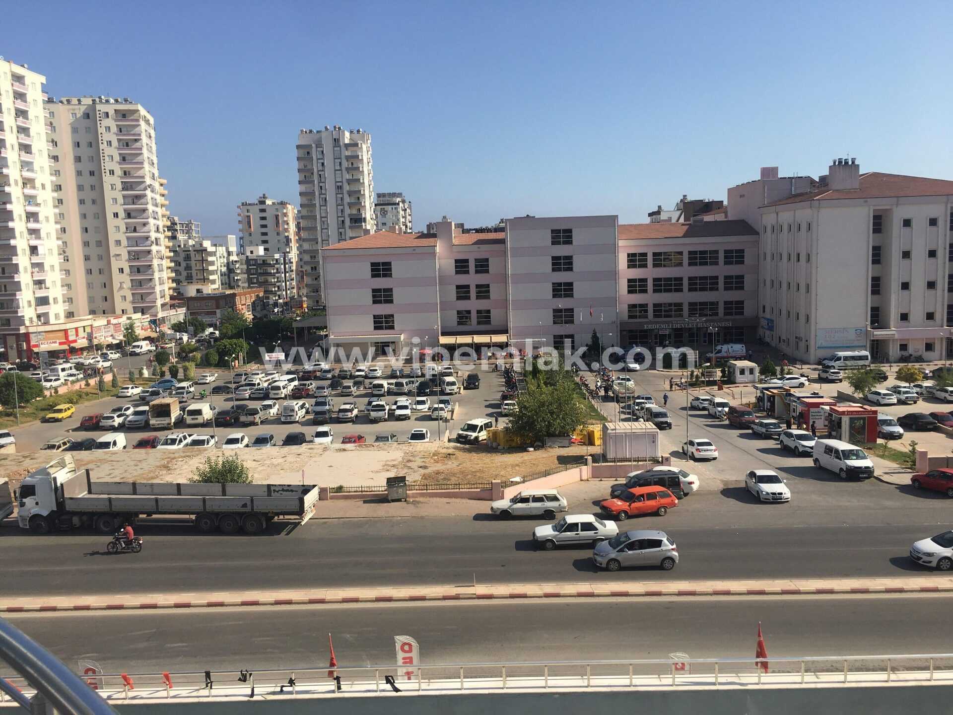 ERDEMLİ COŞKUN PLAZA DA SATILIK DAİRE