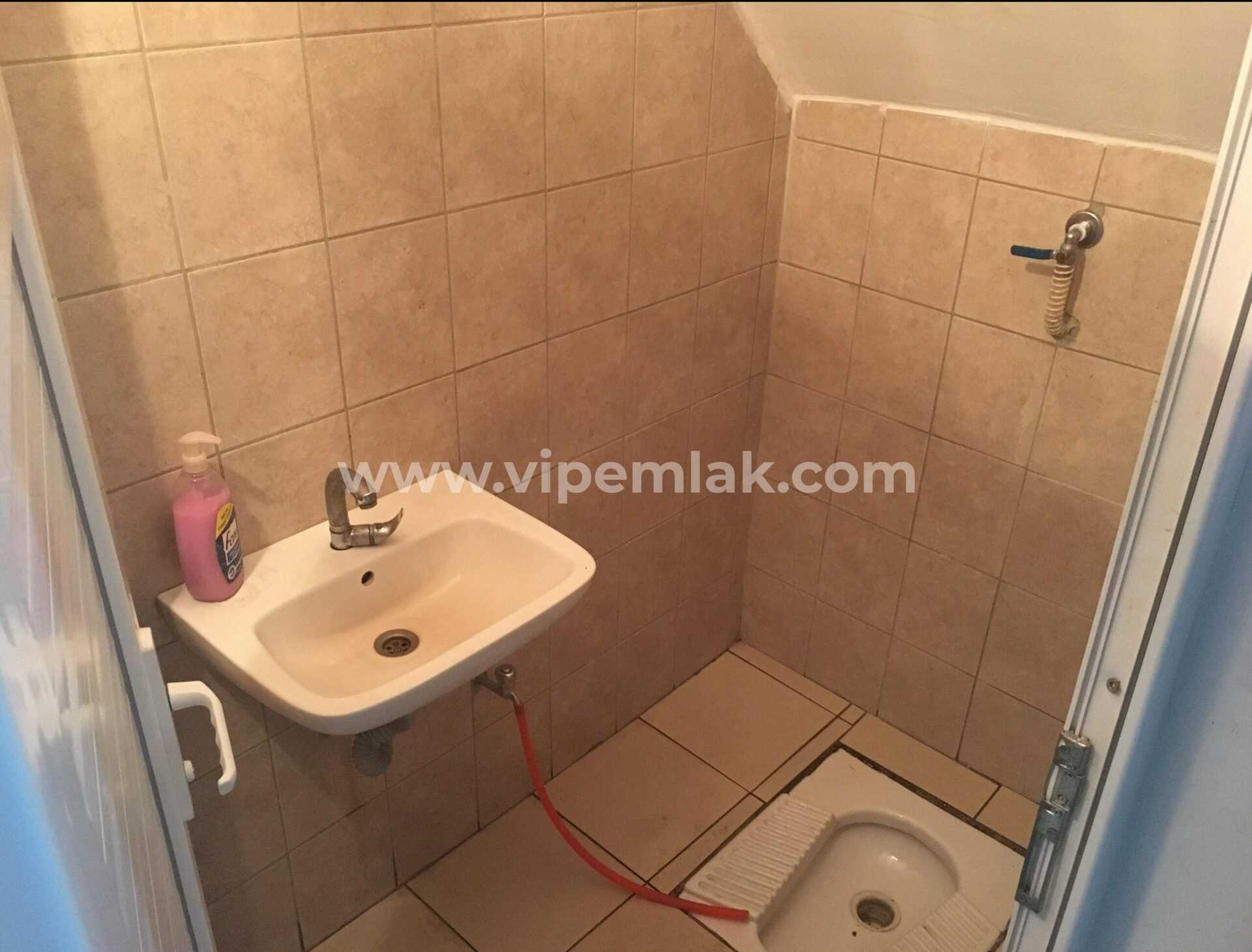 ERDEMLİ YENİ HASTANE CADDESİNDE İKİ KATLI SATILIK DÜKKAN