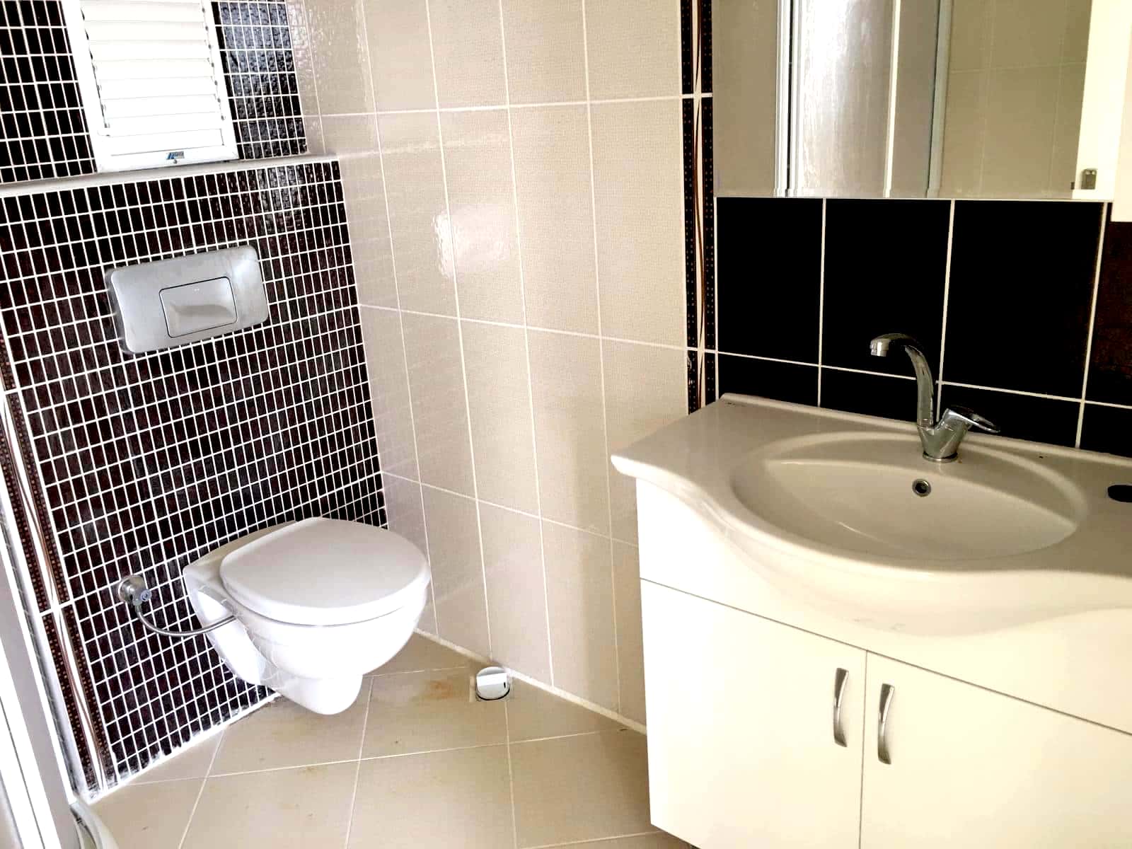 Ayaş Elissa Tatil Sitesi Satılık Denize Sıfır 2+1 Daire