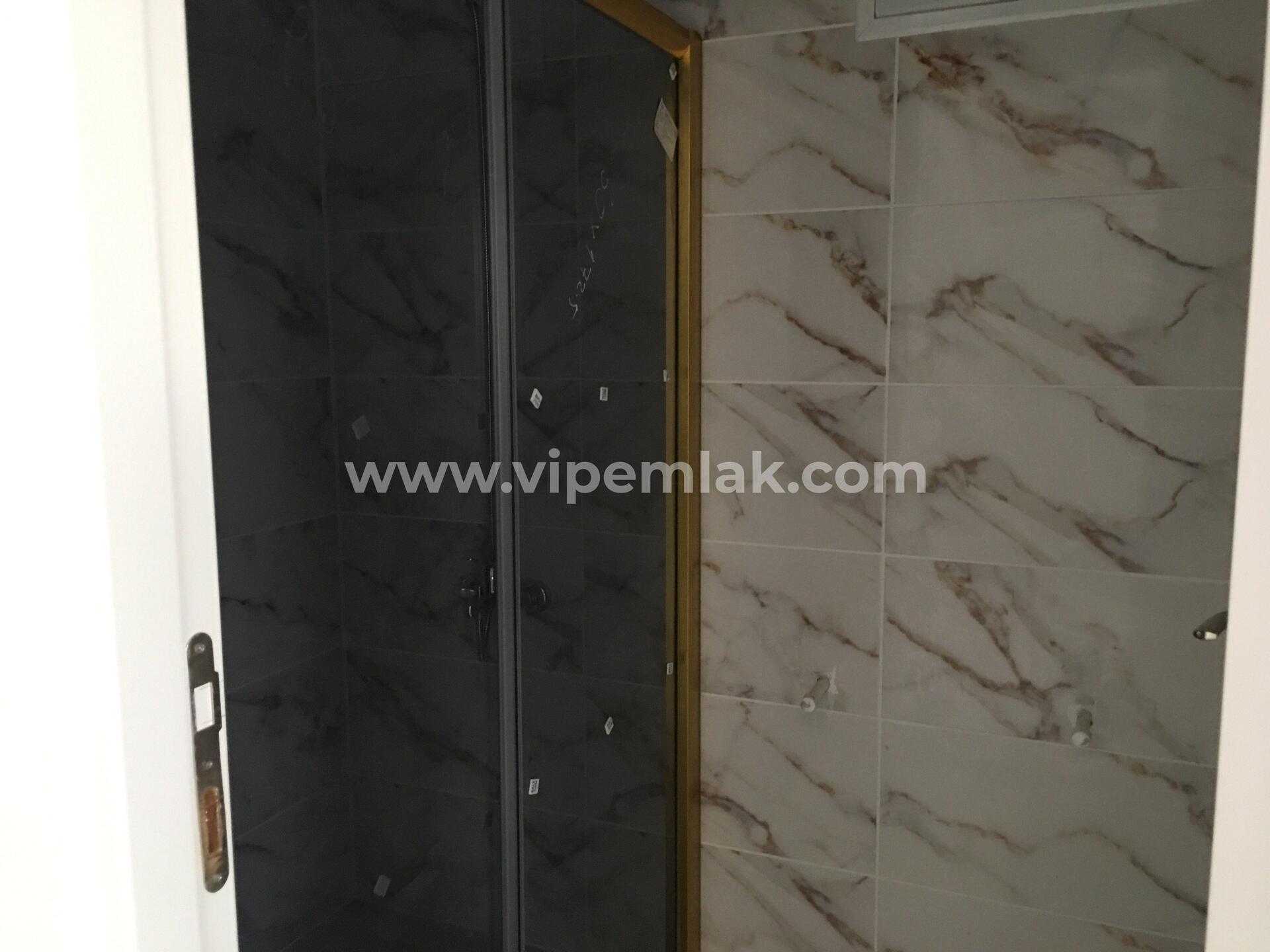 Arpaçbahşiş havuzlu site içerisinde sıfır binada satılık 3+1