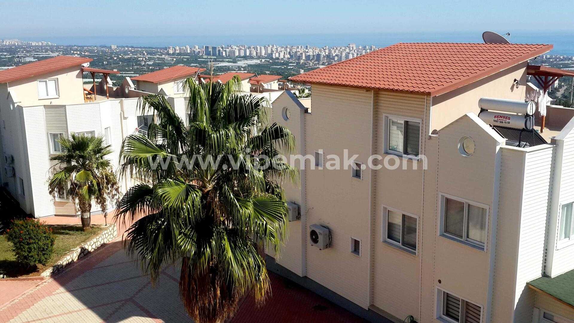 ERDEMLİ ALACAÖREN VİLLARINDA ULTRA LUX SATILIK TRİPLEX