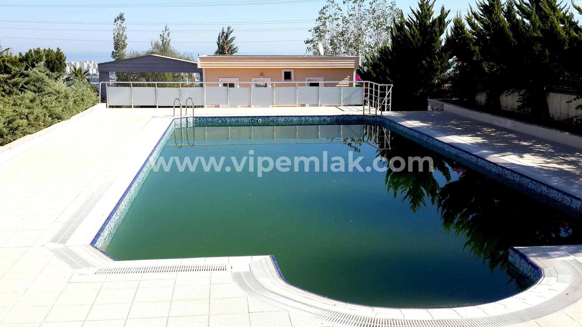 ERDEMLİ ALACAÖREN VİLLARINDA ULTRA LUX SATILIK TRİPLEX