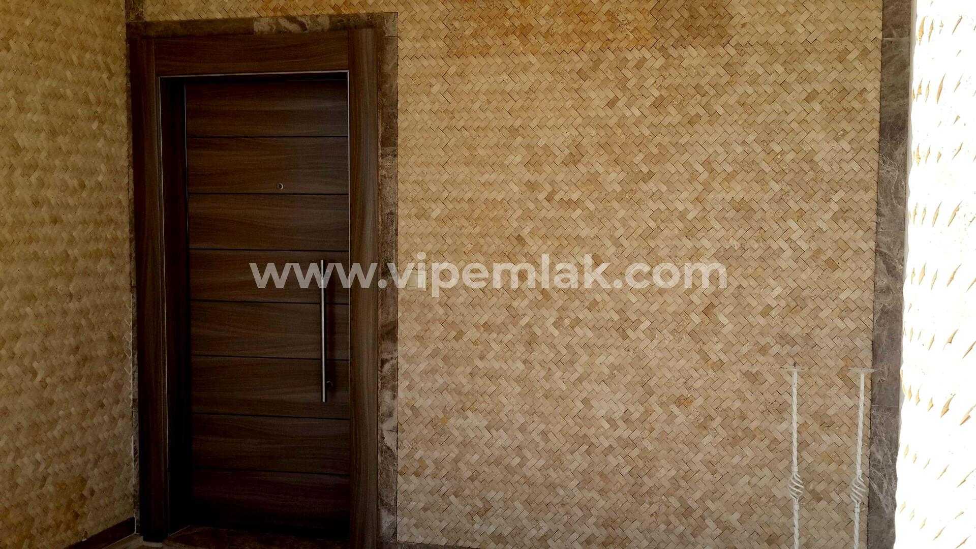 ERDEMLİ ALACAÖREN VİLLARINDA ULTRA LUX SATILIK TRİPLEX