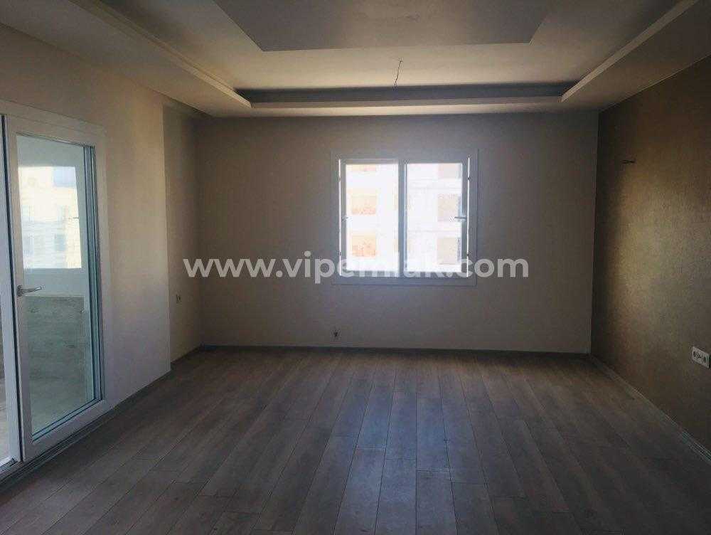 ERDEMLİ ALATAPLAZA’DA GENİŞ VE FERAH SATILIK DAİRE