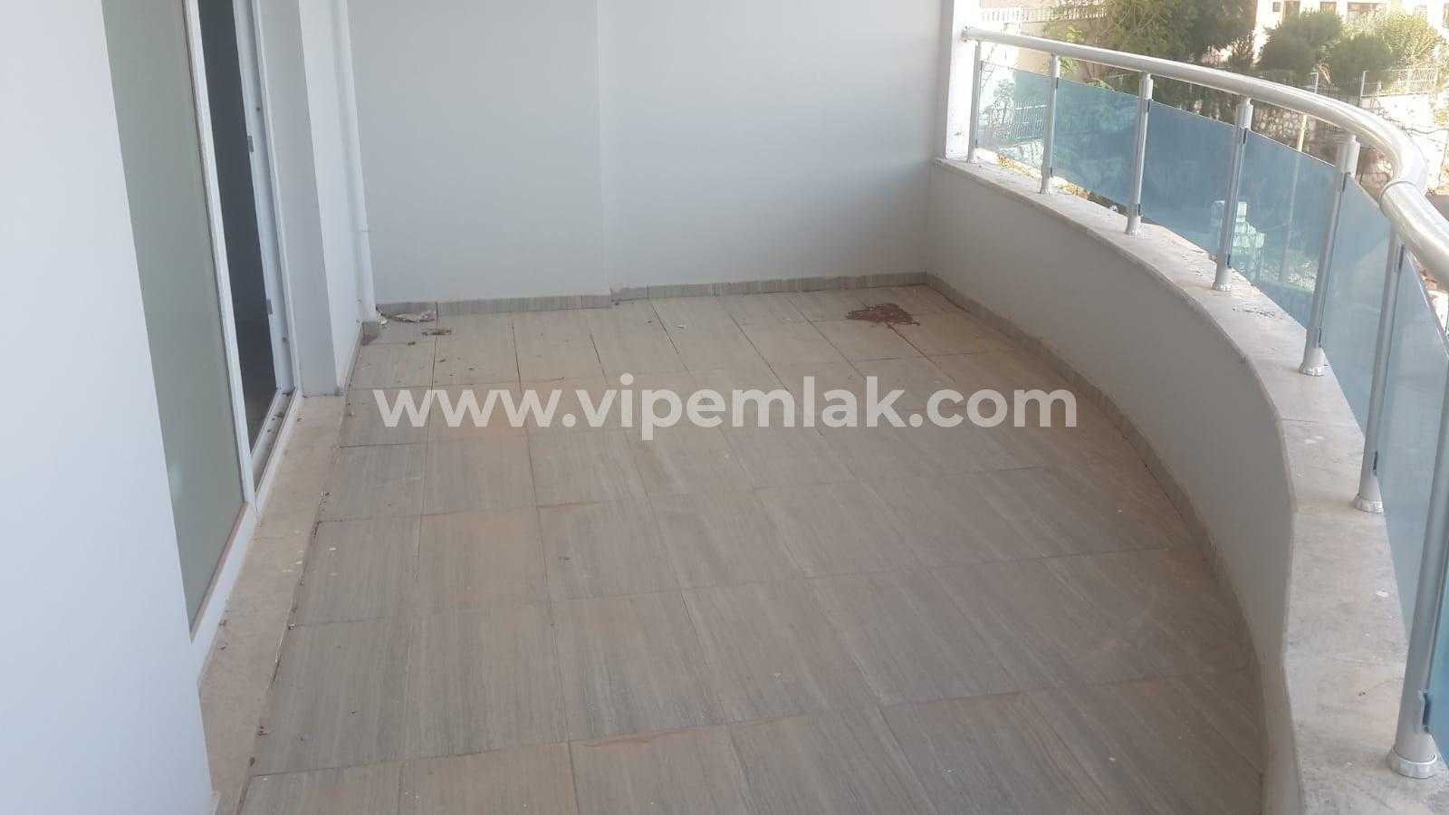 AYAŞ PALMİYE SİTESİNDE KAÇIRILMAYACAK  UYGUN FİYATLI SATILIK YAZLIK DAİRE