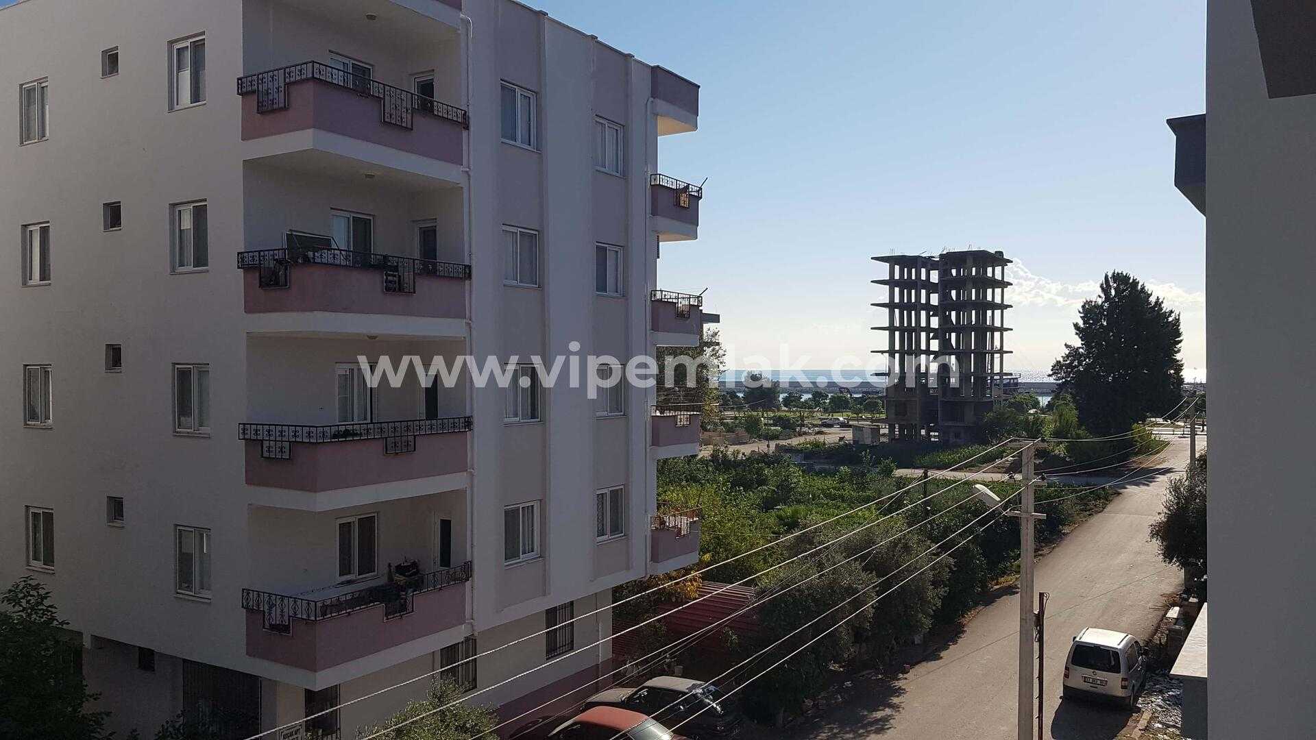 Erdemli sıfır binada satılık uygun fiyatlı 2+1 daire
