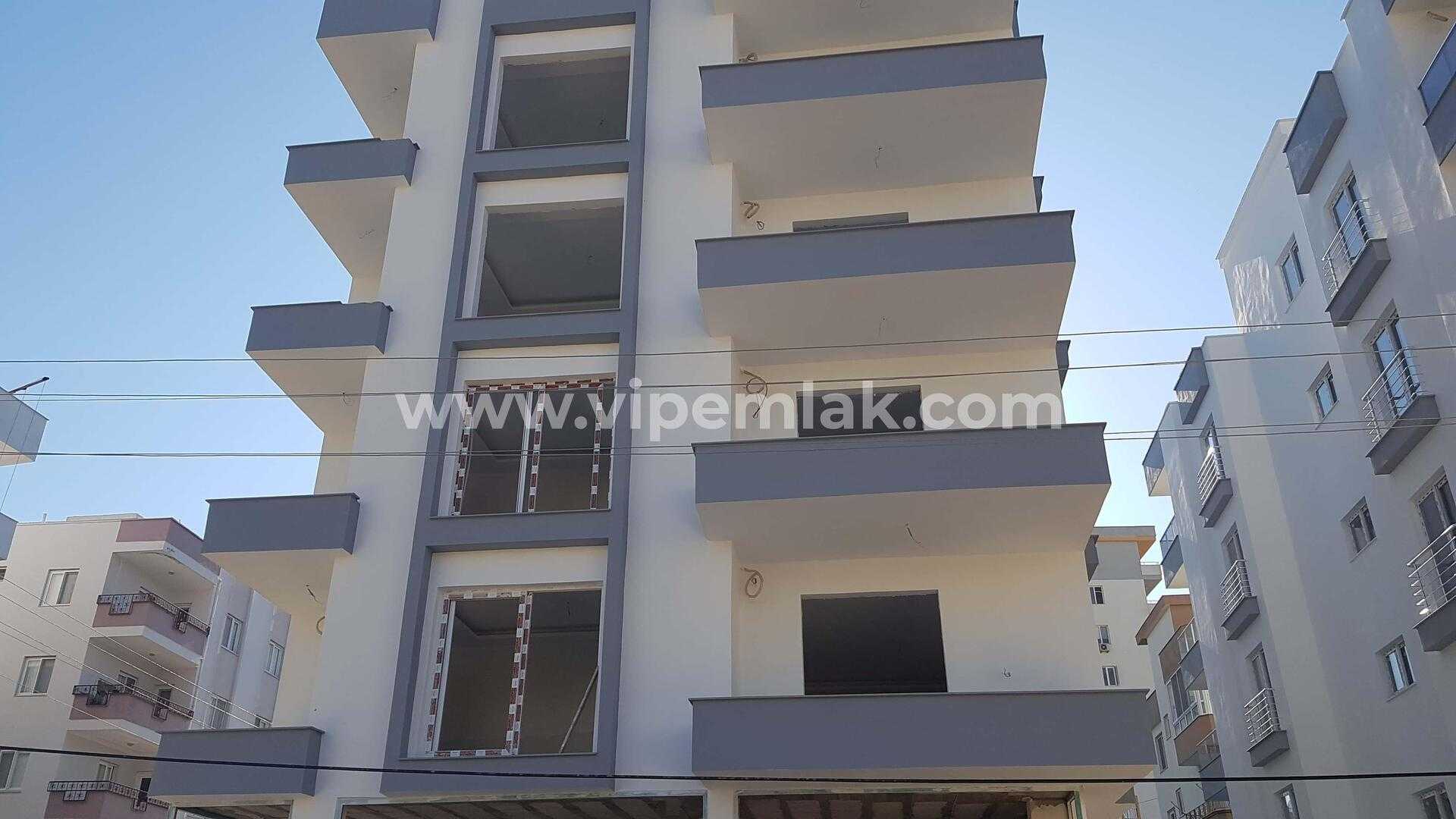 Erdemli sıfır binada satılık uygun fiyatlı 2+1 daire