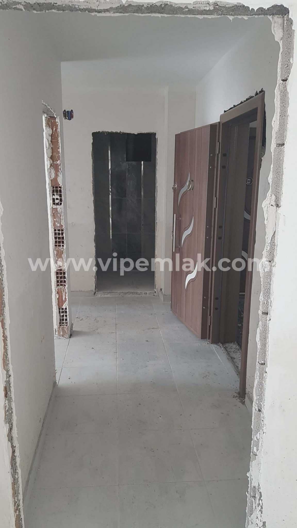 Erdemli sıfır binada satılık uygun fiyatlı 2+1 daire