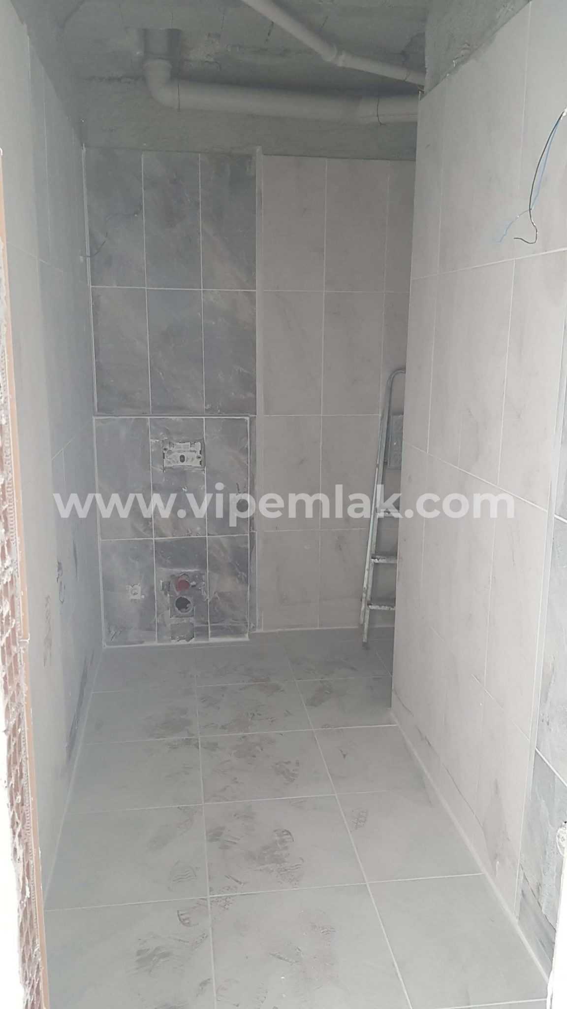 Erdemli sıfır binada satılık uygun fiyatlı 2+1 daire