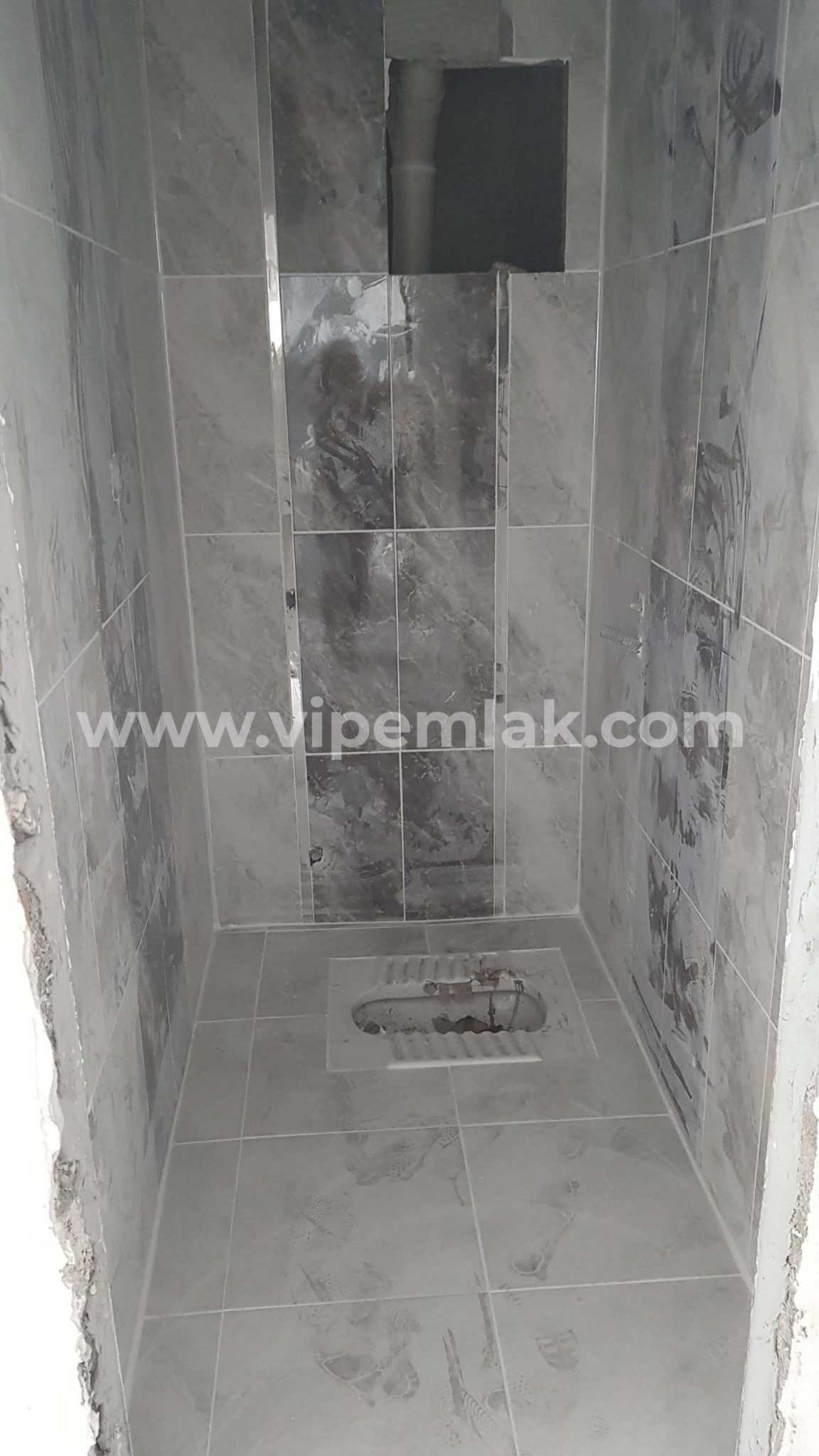 Erdemli sıfır binada satılık uygun fiyatlı 2+1 daire