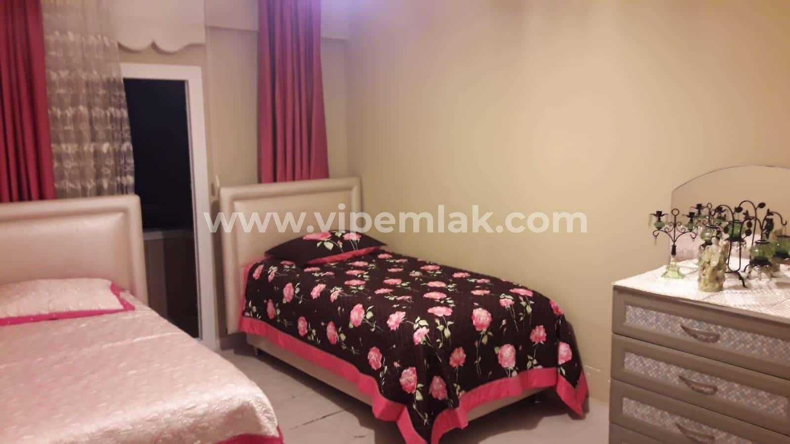 Flamingo 4 de satılık full eşyalı yazlık daire