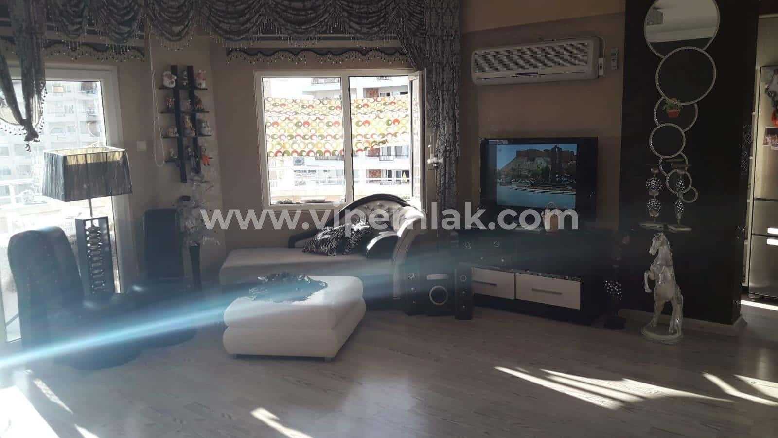 Flamingo 4 de satılık full eşyalı yazlık daire