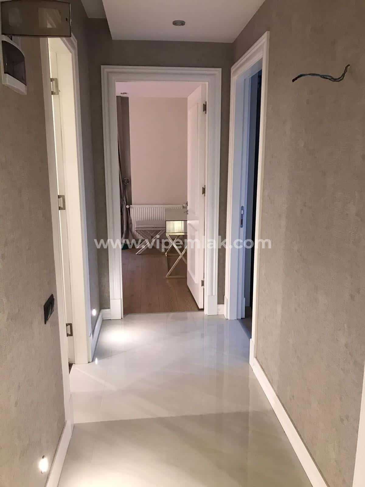 Tece de oturuma hazır havuzlu site içerisinde satılık yazlık daire 4+1