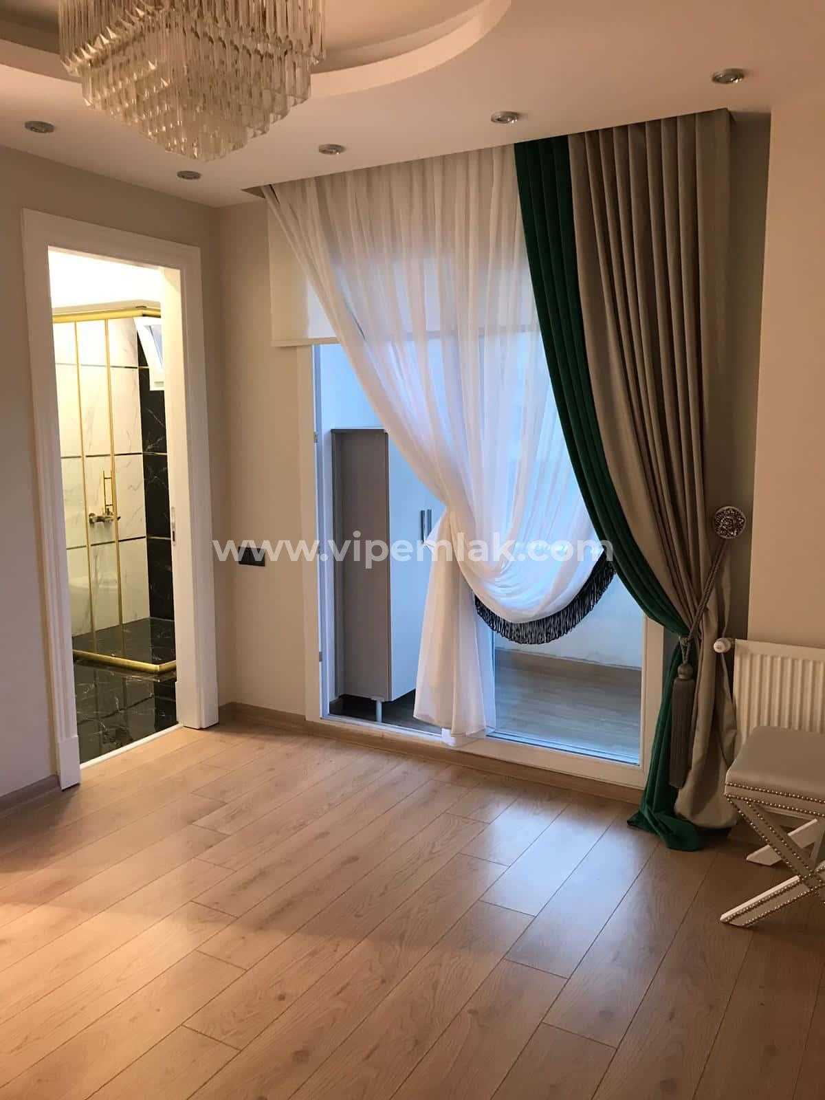Tece de oturuma hazır havuzlu site içerisinde satılık yazlık daire 4+1