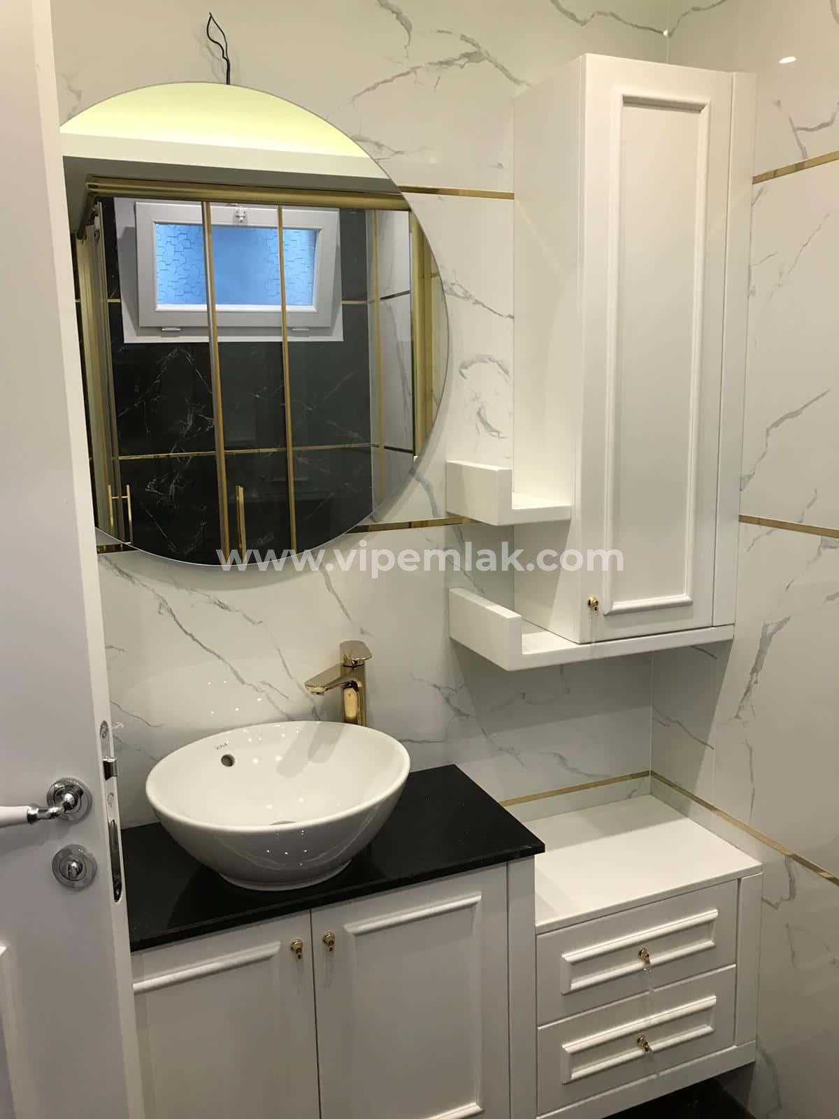 Tece de oturuma hazır havuzlu site içerisinde satılık yazlık daire 4+1