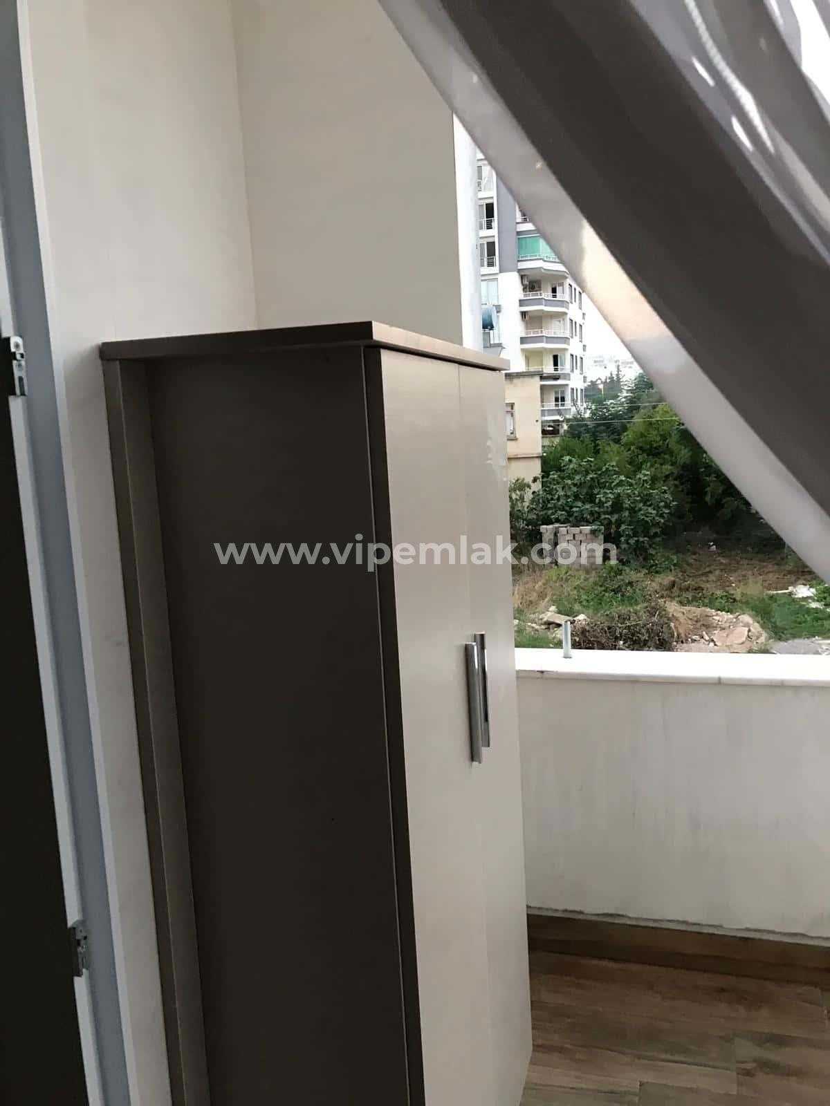Tece de oturuma hazır havuzlu site içerisinde satılık yazlık daire 4+1
