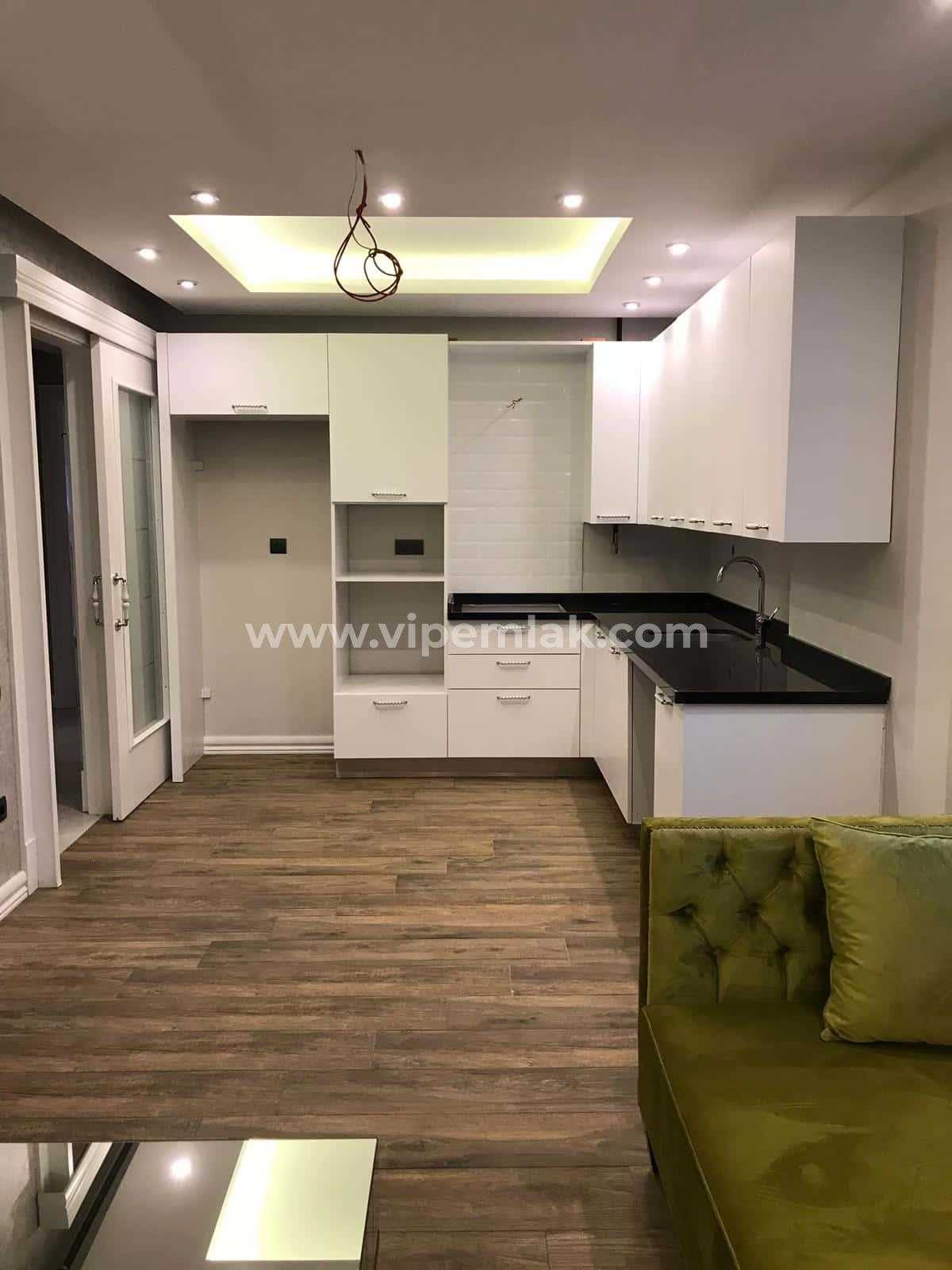 Tece de oturuma hazır havuzlu site içerisinde satılık yazlık daire 4+1