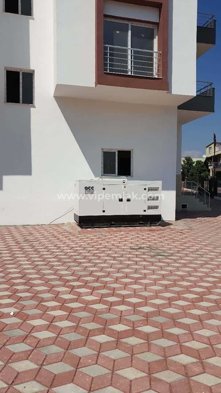 Satılık yazlık daire havuzlu site içerisinde yüksek kat