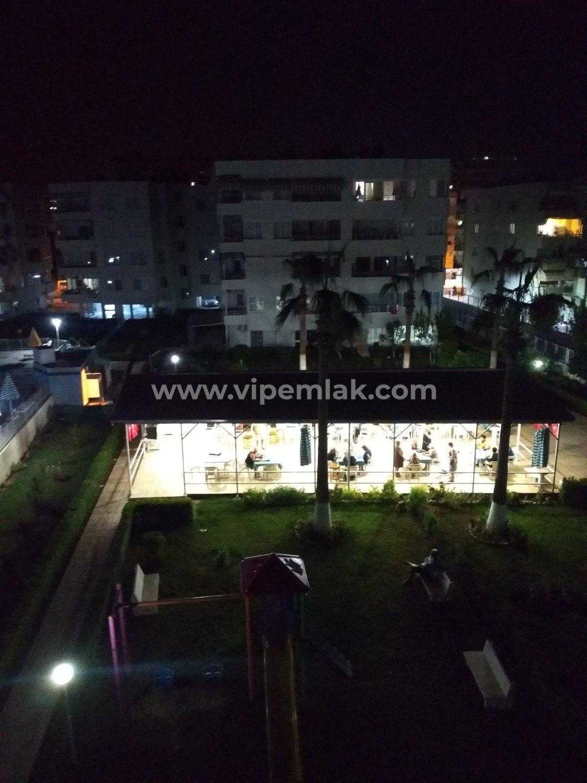 ARPAÇBAHŞİŞTE YUNUS TATİL SİTESİNDE EŞYALI SATILIK KELEPİR 3+1 DAİRE