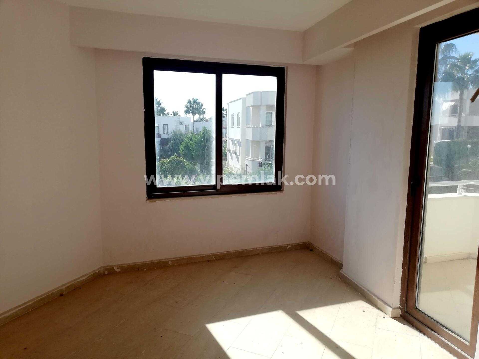 ALTINPORTAKAL SITESI ULTRALUKS DUBLEKS 3+1 VILLA