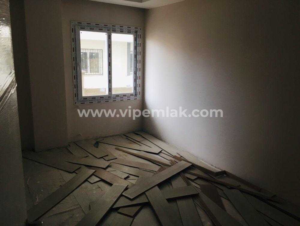Erdemli Alata Mahallesinde Yüksek Giriş Kelepir Satılık Daire
