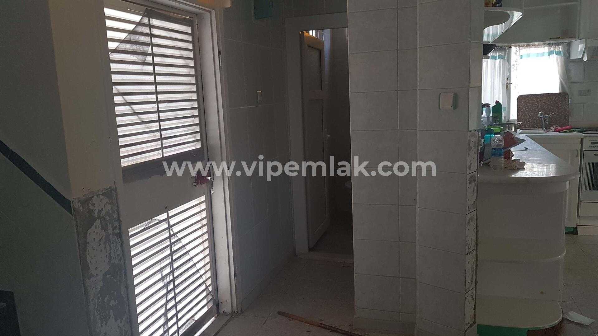 Mersin erdemli Arpaçbahşiş Satılık villa 3+1 denize 50metre